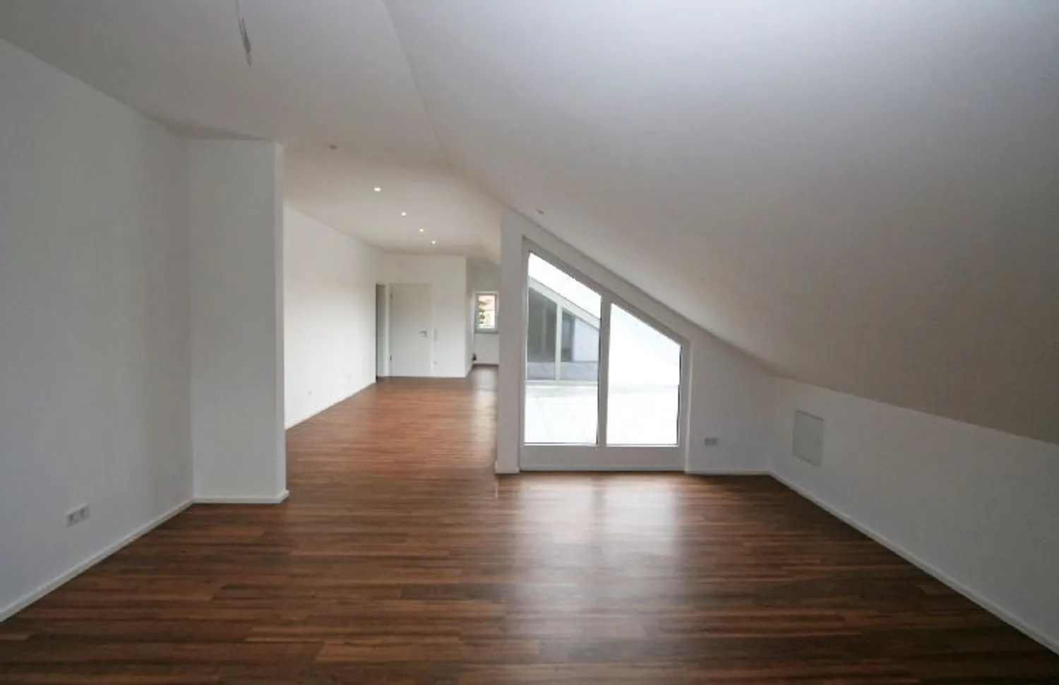 4 Zimmer Wohnung mit 95 m² in Regensburg – Bild 8