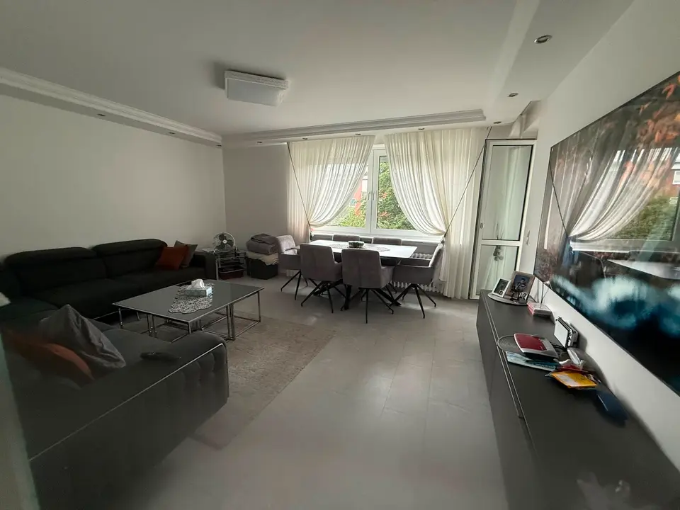 4 Zimmer Wohnung mit 86 m² in Bremen – Bild 1