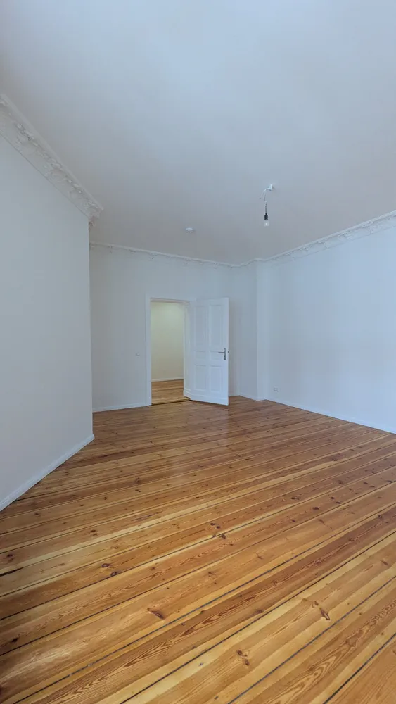 2 Zimmer Wohnung mit 106 m² in Berlin – Bild 4