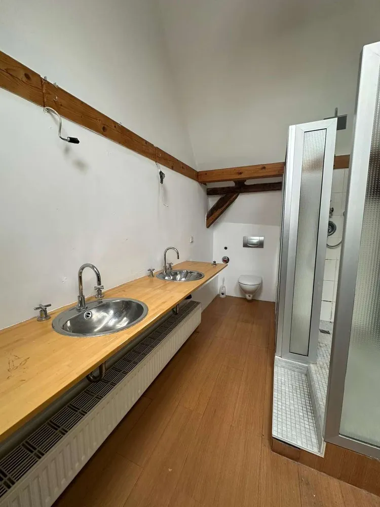 2 room apartment with 120 m² in Gotha – Photo 1
