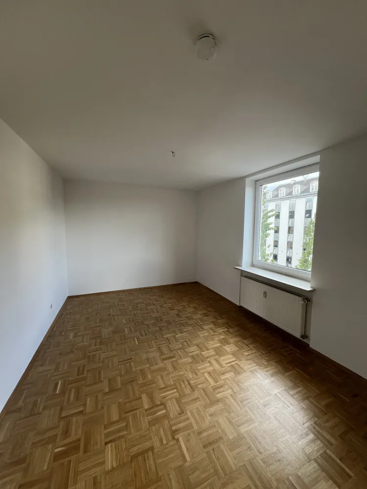 2 room apartment with 50 m² in Munich – Photo 2
