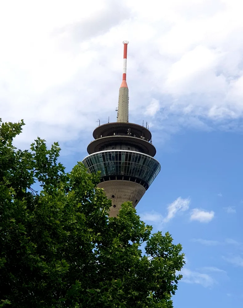 3 Zimmer Wohnung mit 82 m² in Düsseldorf – Bild 1
