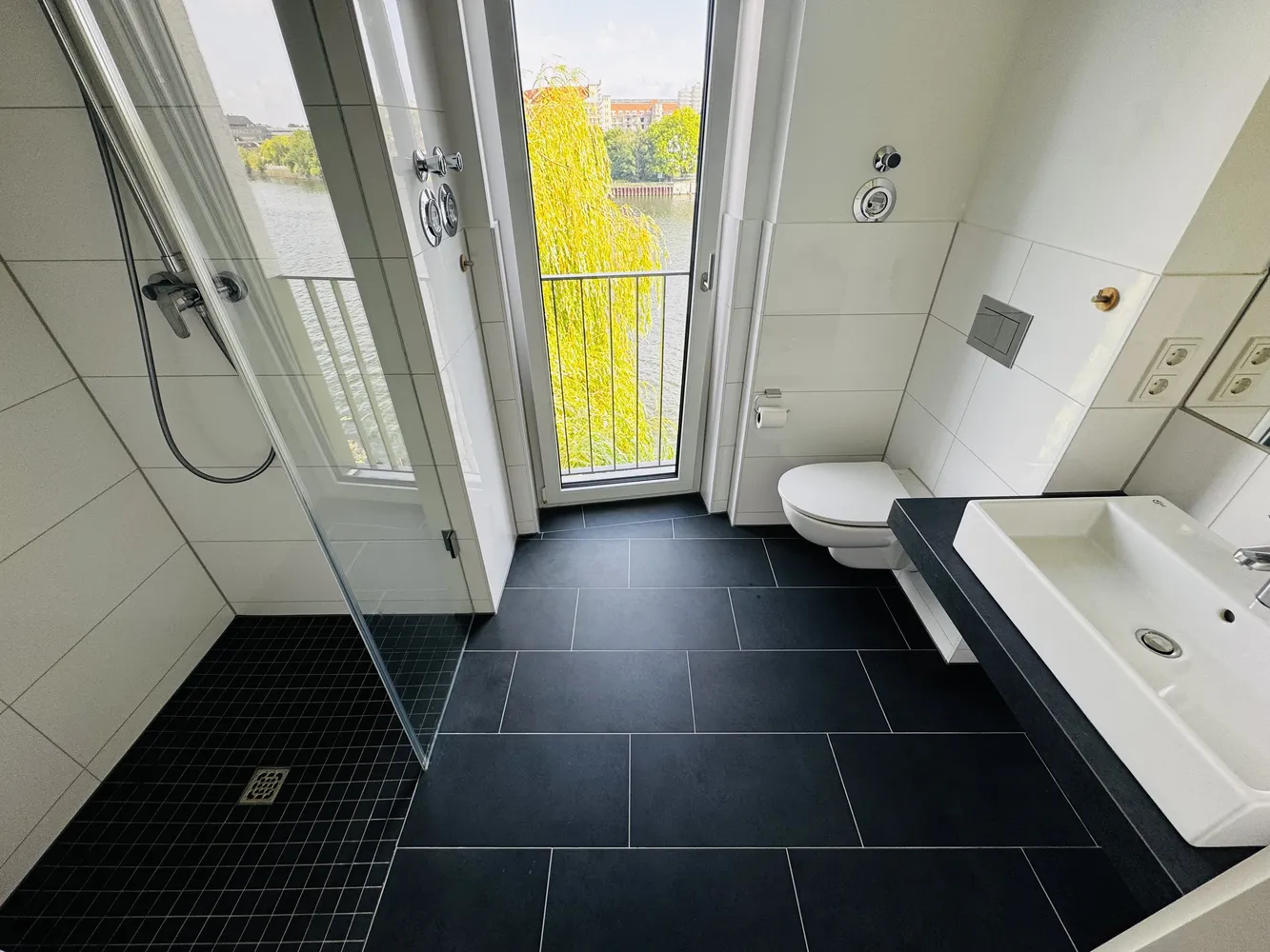 2 Zimmer Wohnung mit 43 m² in Berlin – Bild 3