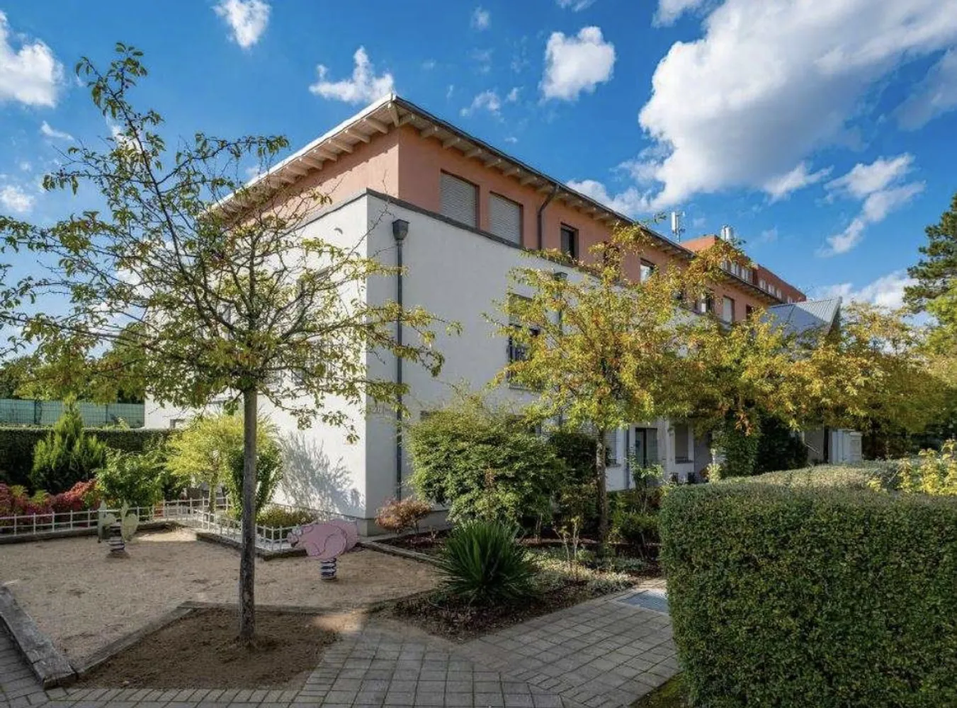 2 Zimmer Wohnung mit 69 m² in Köln – Bild 9