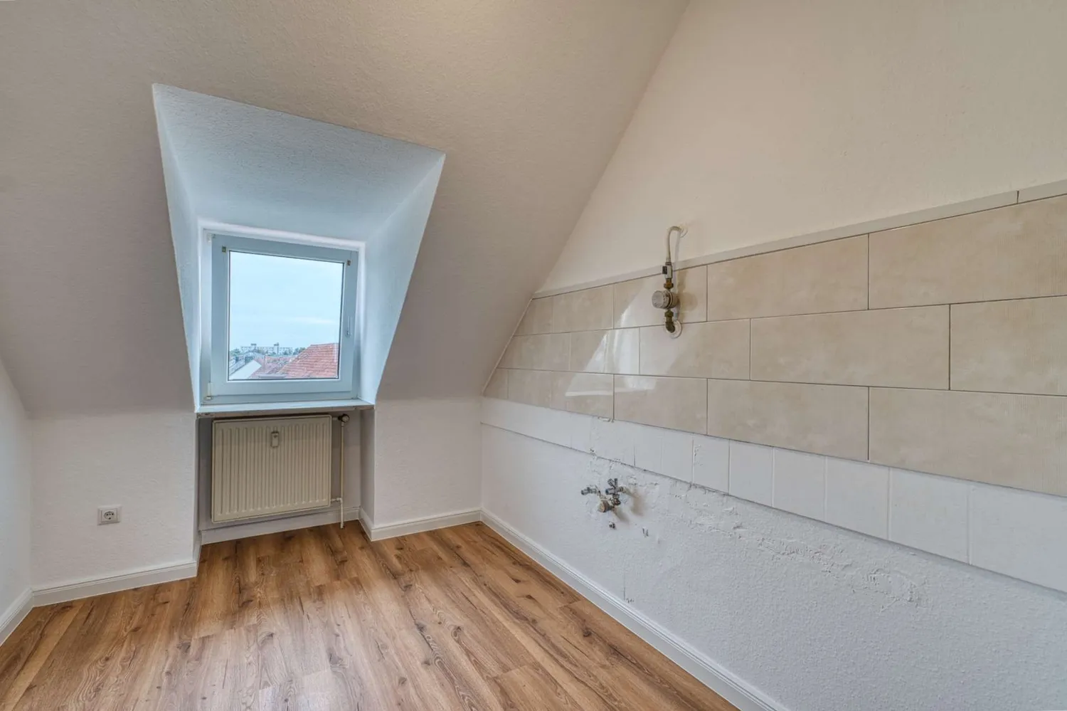 4 Zimmer Wohnung mit 80 m² in Bremerhaven – Bild 7