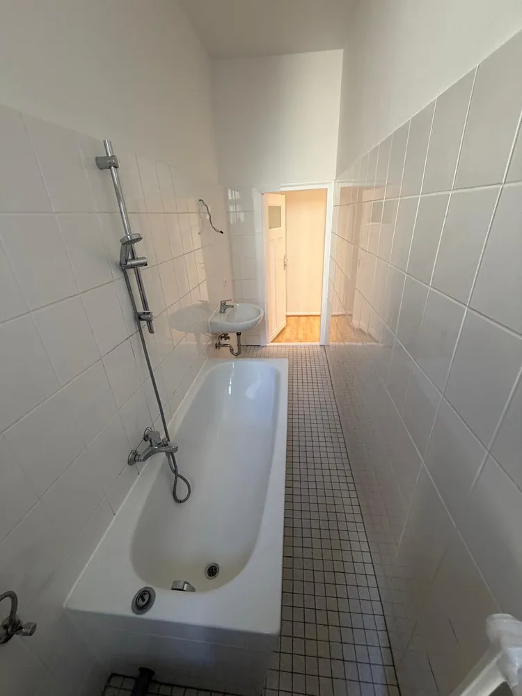 4 Zimmer Wohnung mit 97 m² in Berlin – Bild 1