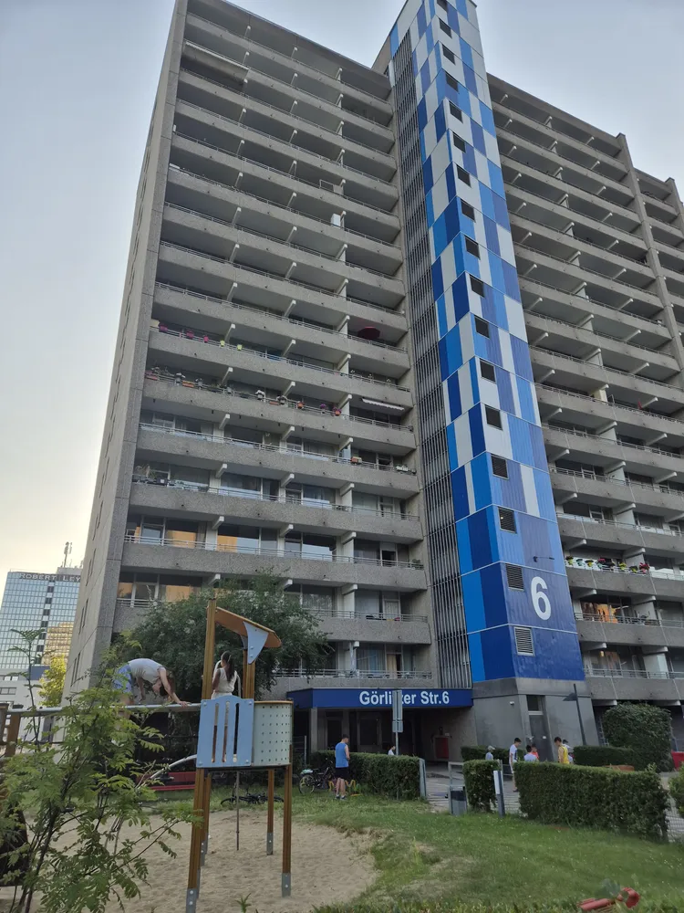 4 Zimmer Wohnung mit 100 m² in Neuss – Bild 1