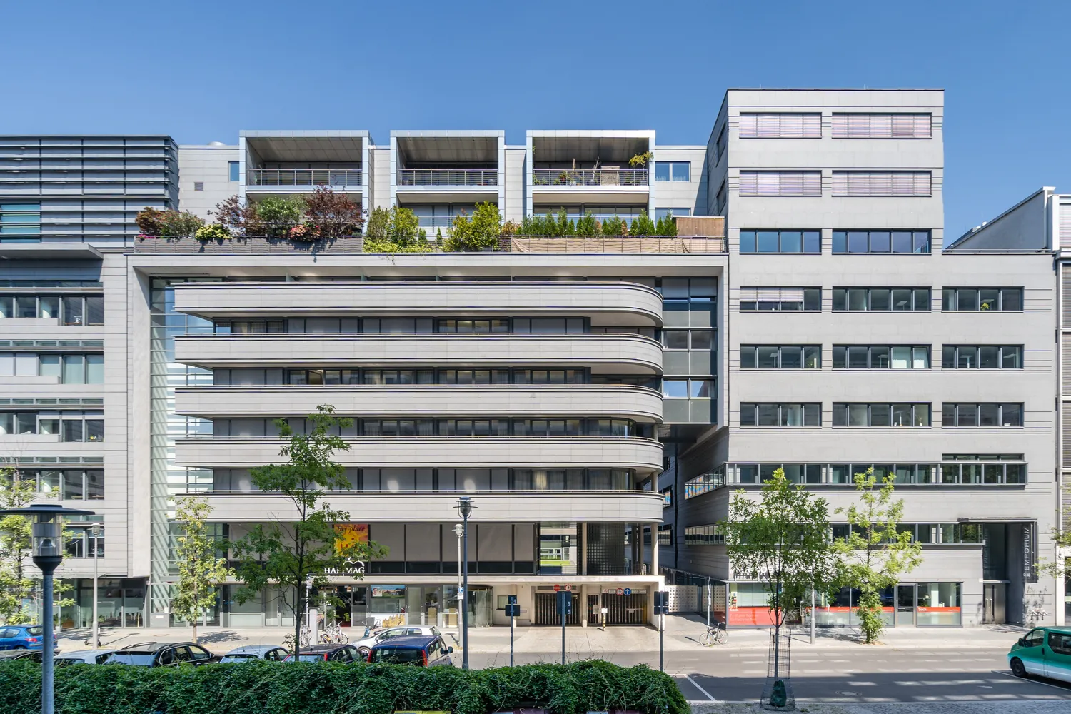 4 Zimmer Wohnung mit 169 m² in Berlin – Bild 1
