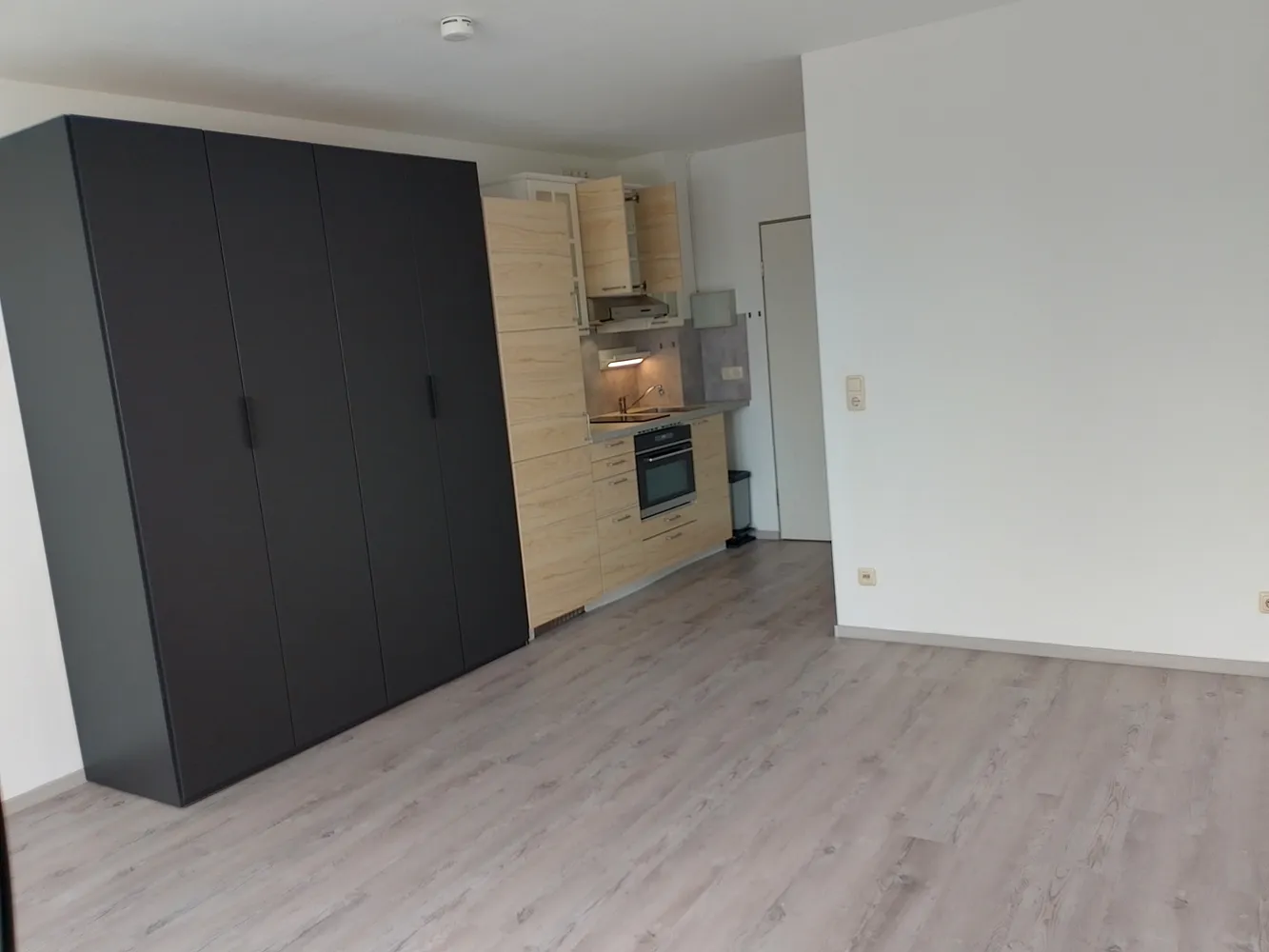 1 room apartment with 28 m² in Lübeck – Photo 10