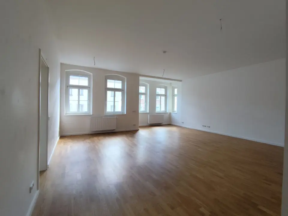 4 Zimmer Wohnung mit 158 m² in Aue-Bad Schlema – Bild 1