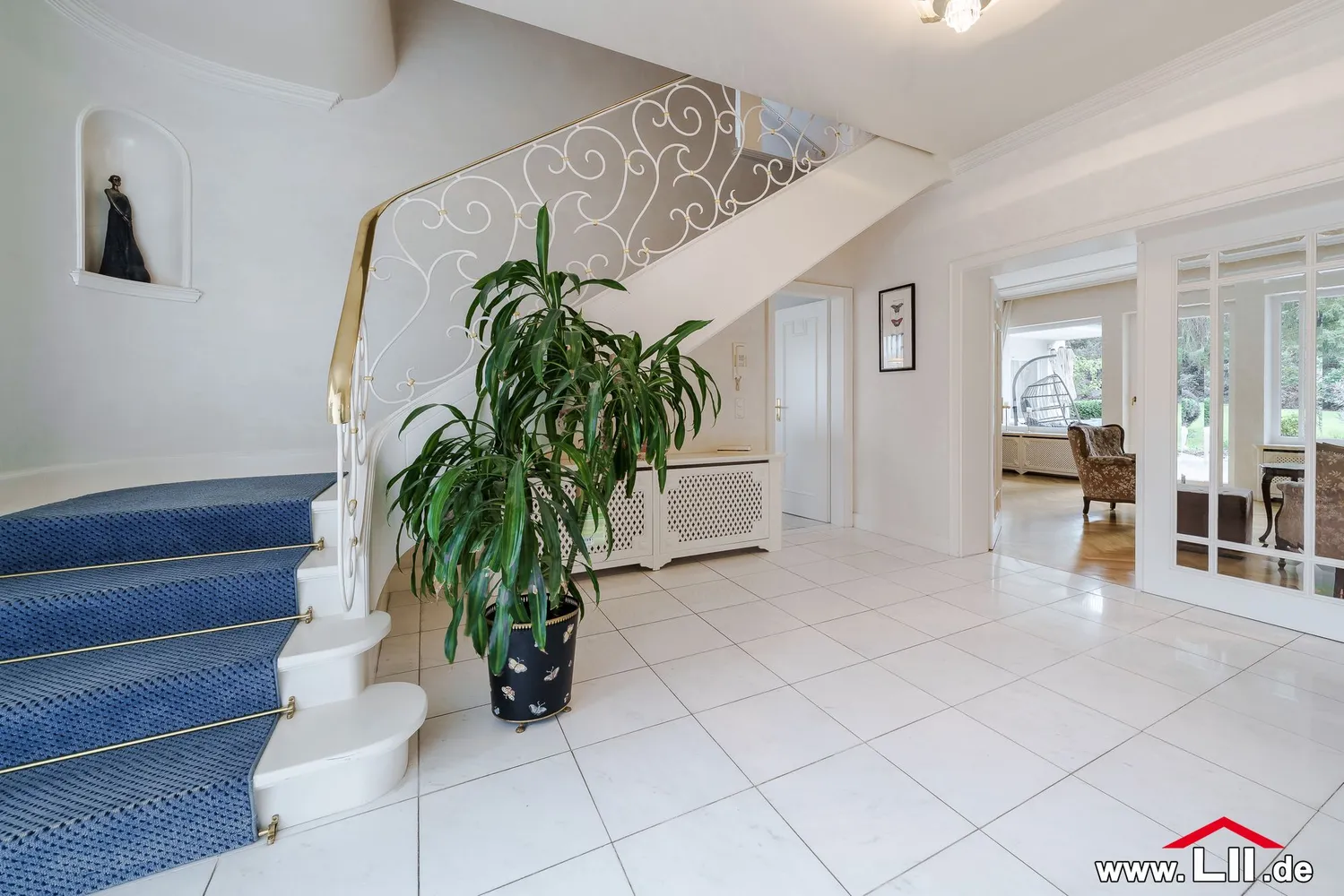 11 Zimmer Haus mit 405 m² in Frankfurt am Main – Bild 8