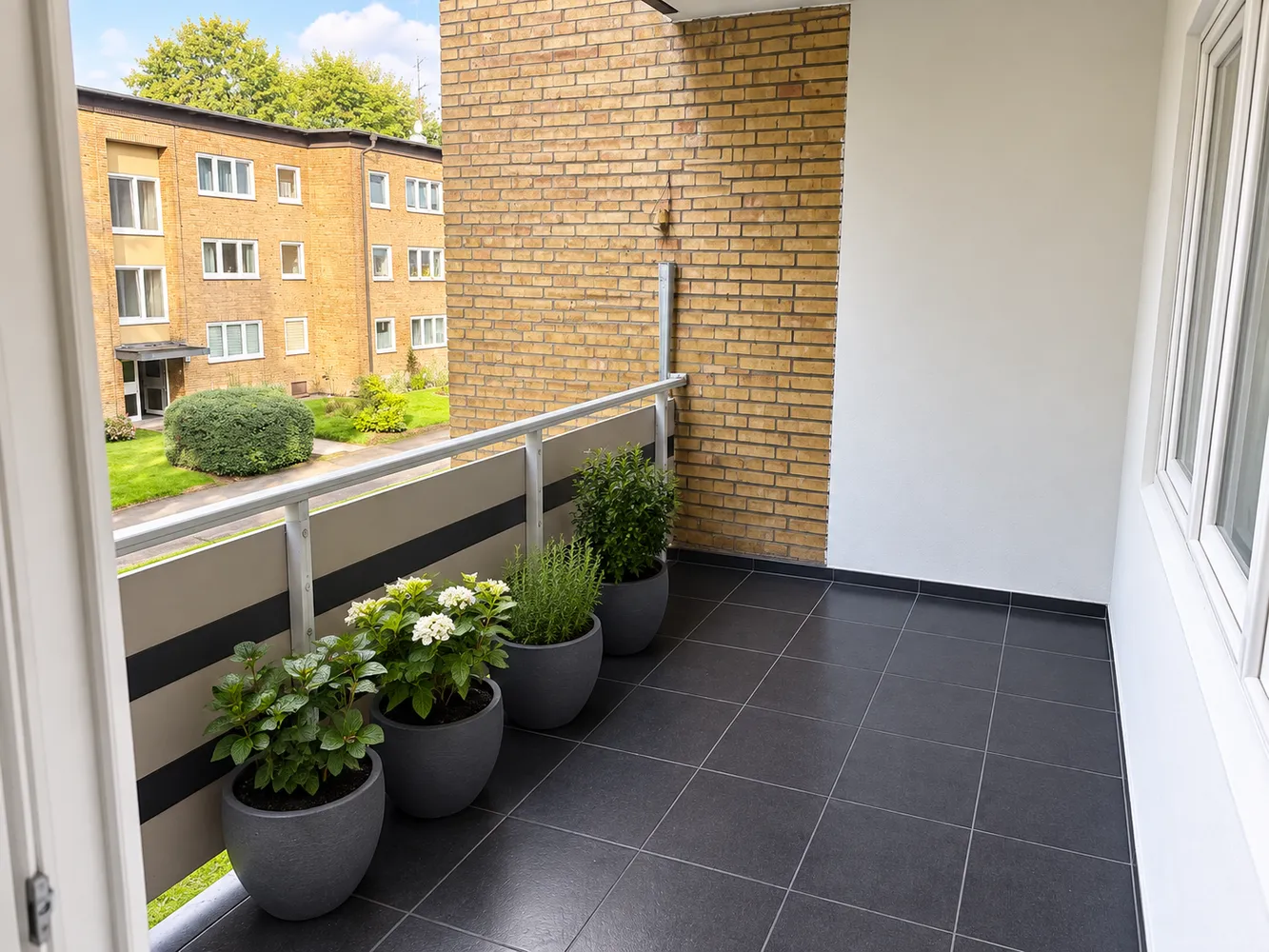 3 Zimmer Wohnung mit 79 m² in Hamburg – Bild 2