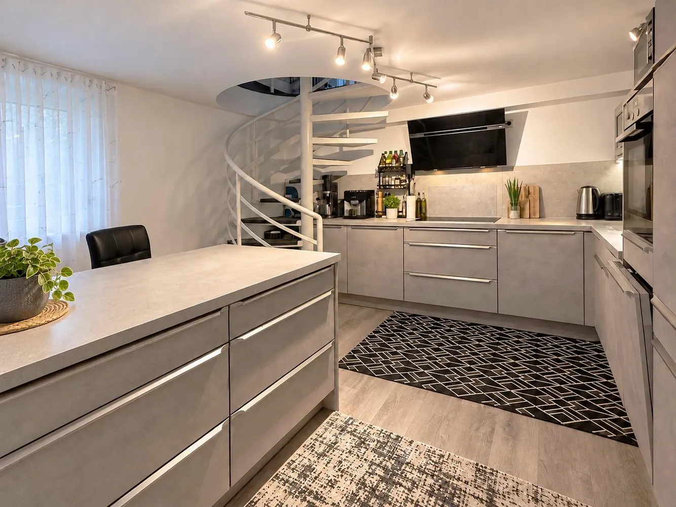 3 Zimmer Wohnung mit 120 m² in Frechen – Bild 1