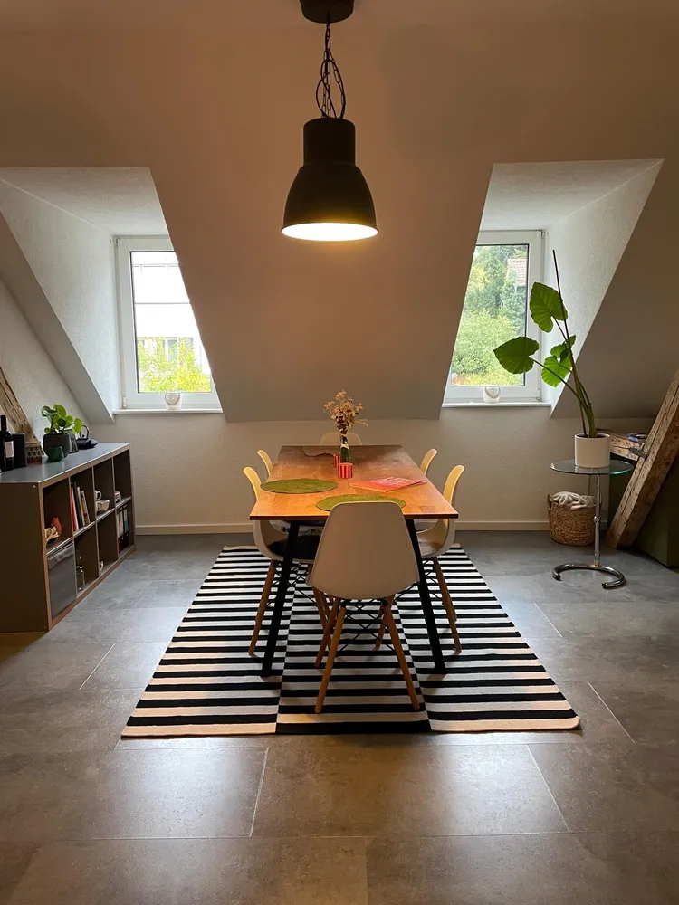 4 Zimmer Wohnung mit 96 m² in Karlsruhe – Bild 2
