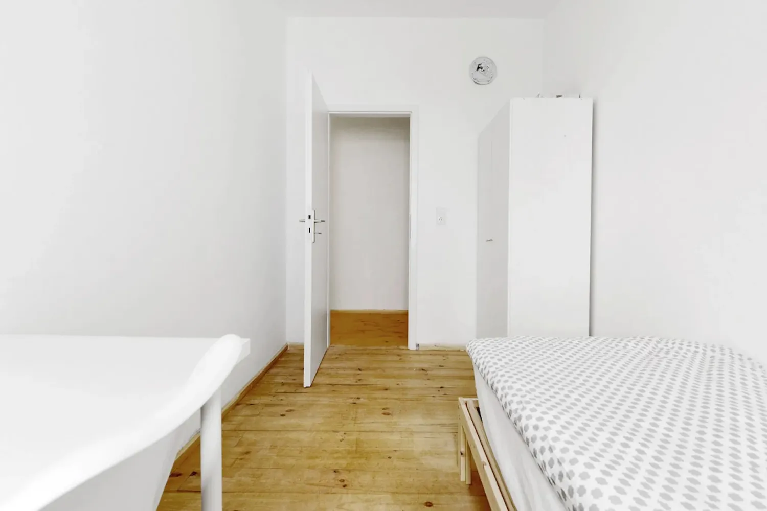 Shared room with 10 m² in Berlin – Photo 7