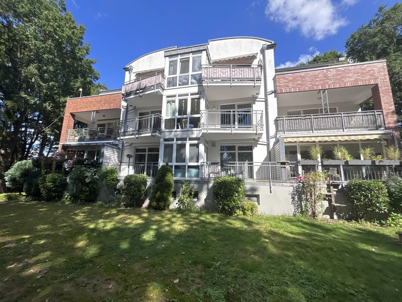 3 Zimmer Wohnung mit 92 m² in Bremerhaven – Bild 1
