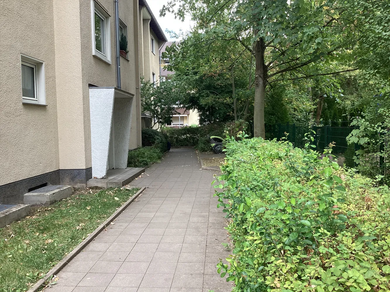 2 Zimmer Wohnung mit 65 m² in Köln – Bild 2