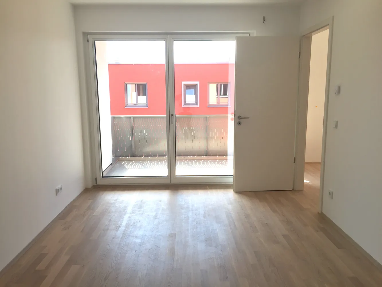 2 room apartment with 57 m² in Munich – Photo 1