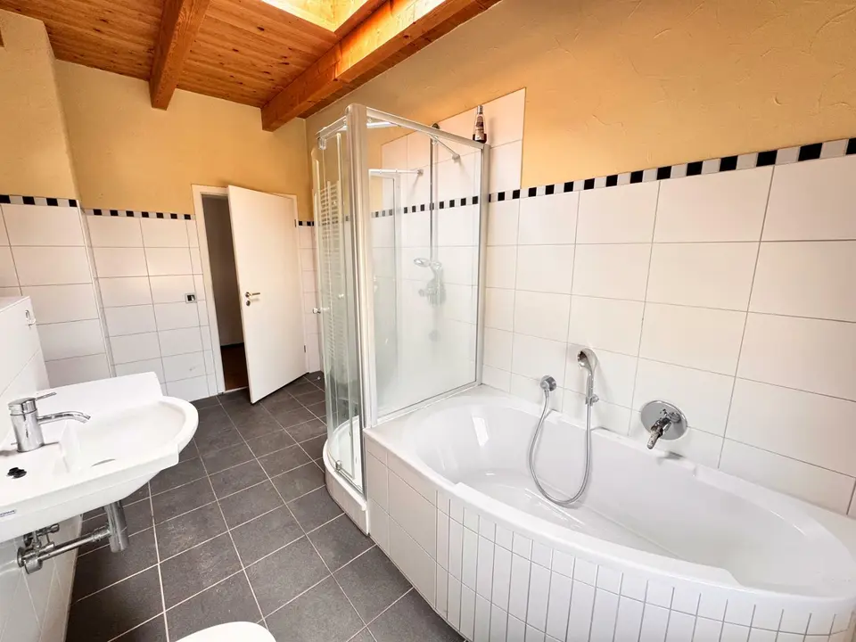 3 Zimmer Wohnung mit 120 m² in Halle (Saale) – Bild 8