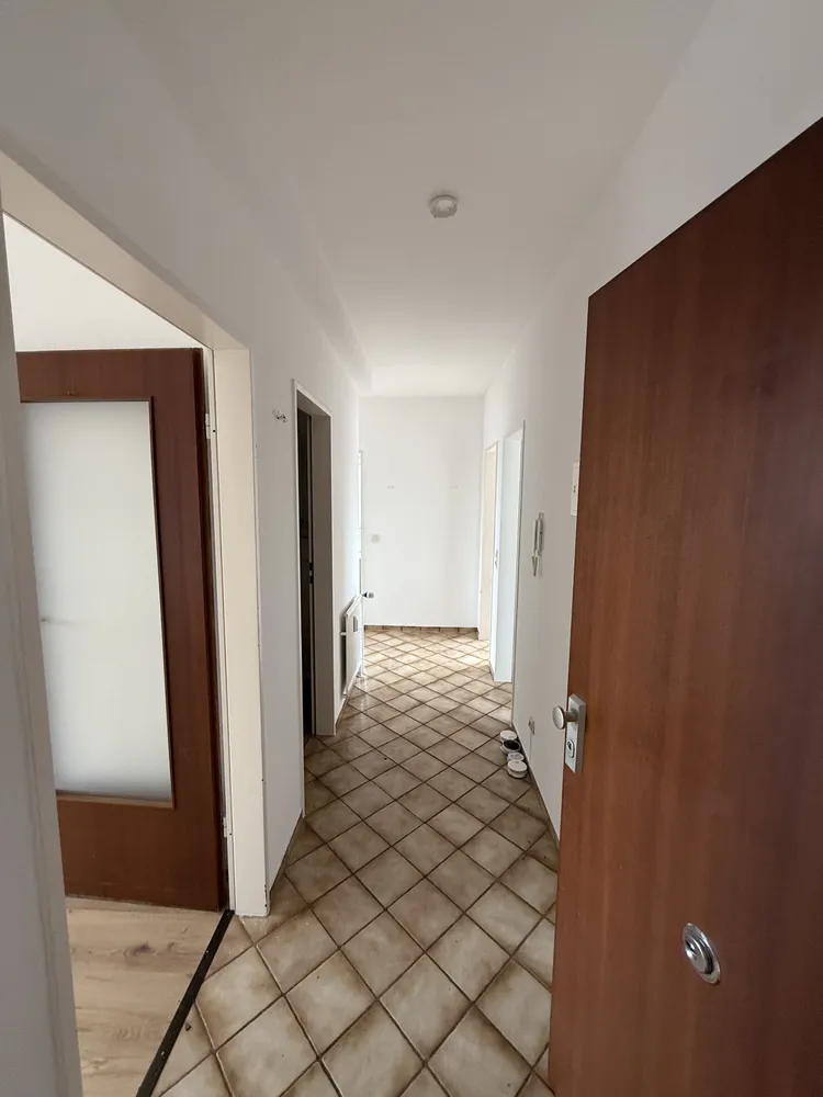 3 Zimmer Wohnung mit 77 m² in Duisburg – Bild 2