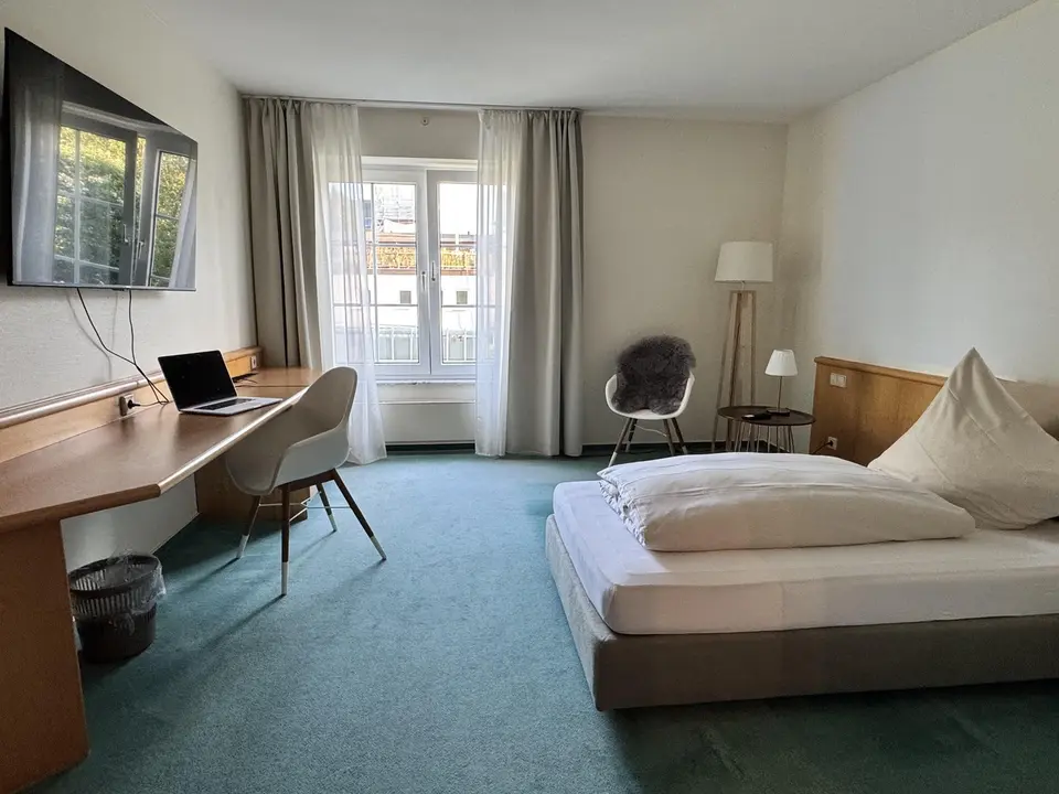 WG-Zimmer mit 25 m² in Bergisch Gladbach – Bild 1