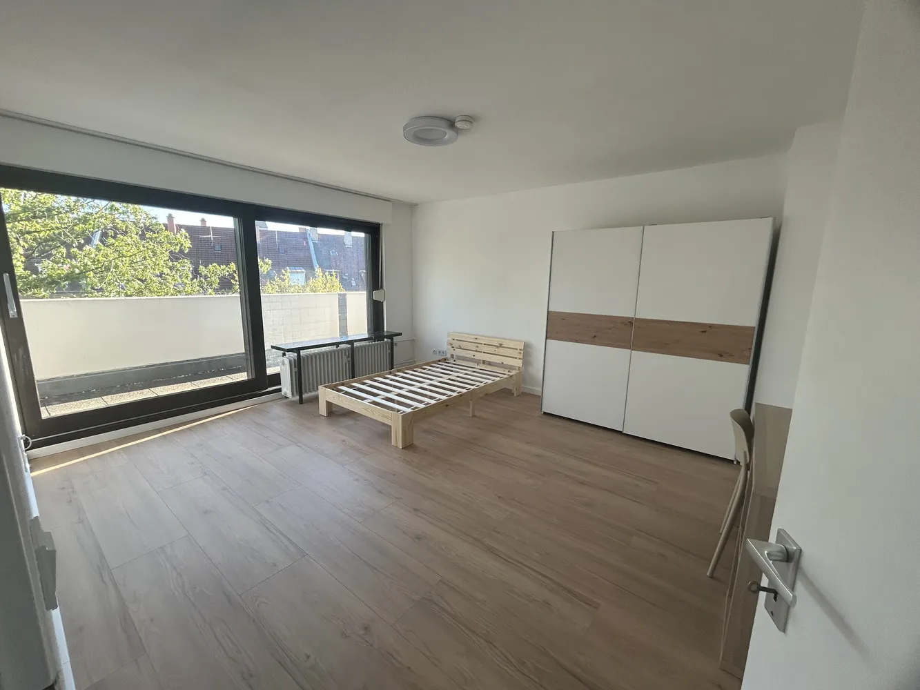 3 Zimmer Wohnung mit 90 m² in Karlsruhe – Bild 1