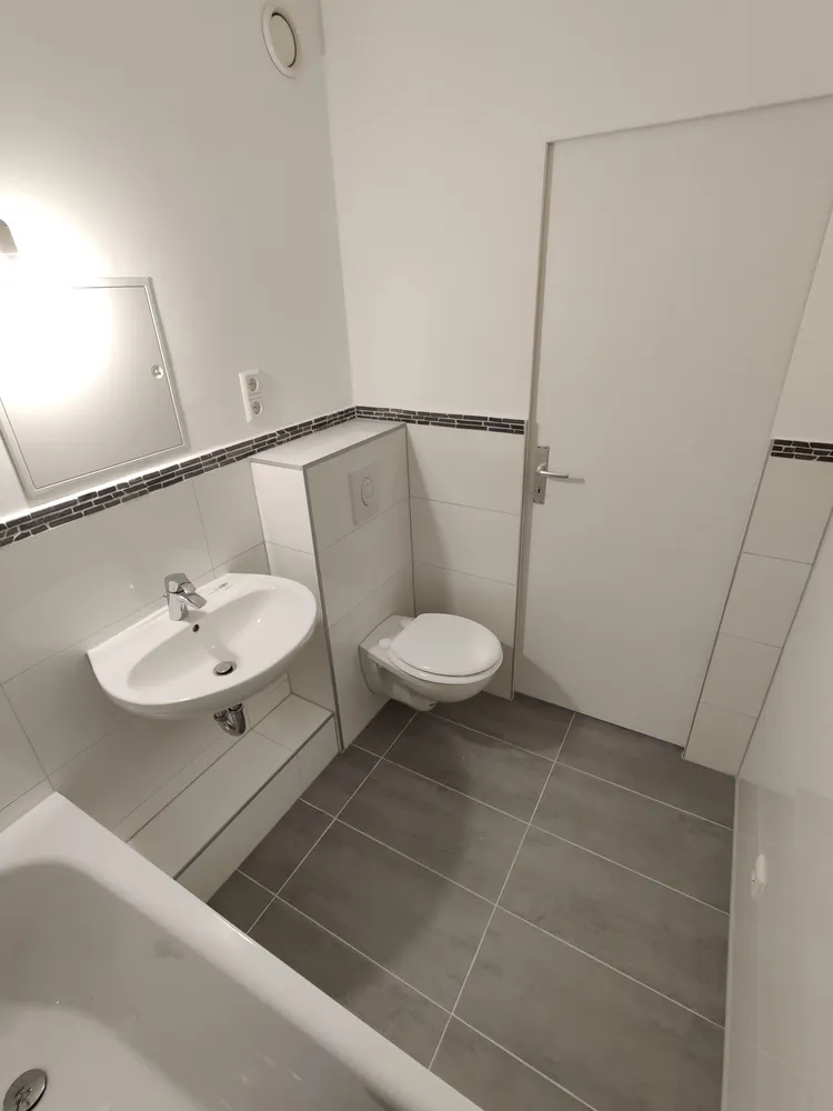 2 Zimmer Wohnung mit 50 m² in Halle (Saale) – Bild 12