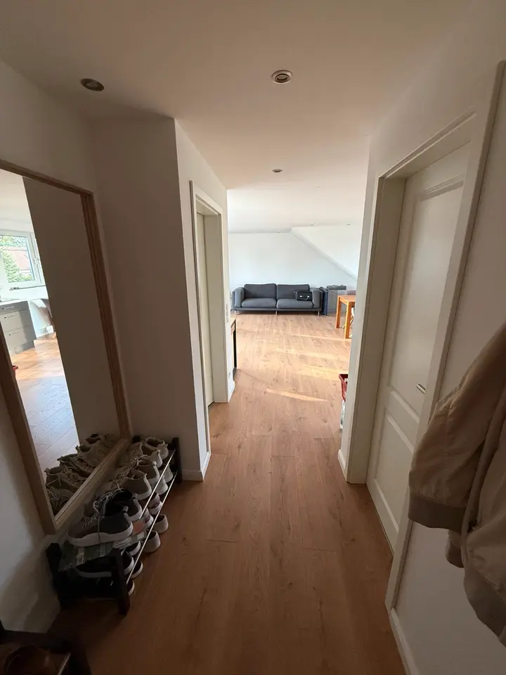 2 Zimmer Wohnung mit 65 m² in Langenfeld – Bild 4