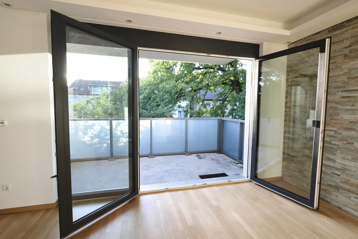 4 Zimmer Wohnung mit 94 m² in Hamburg – Bild 2