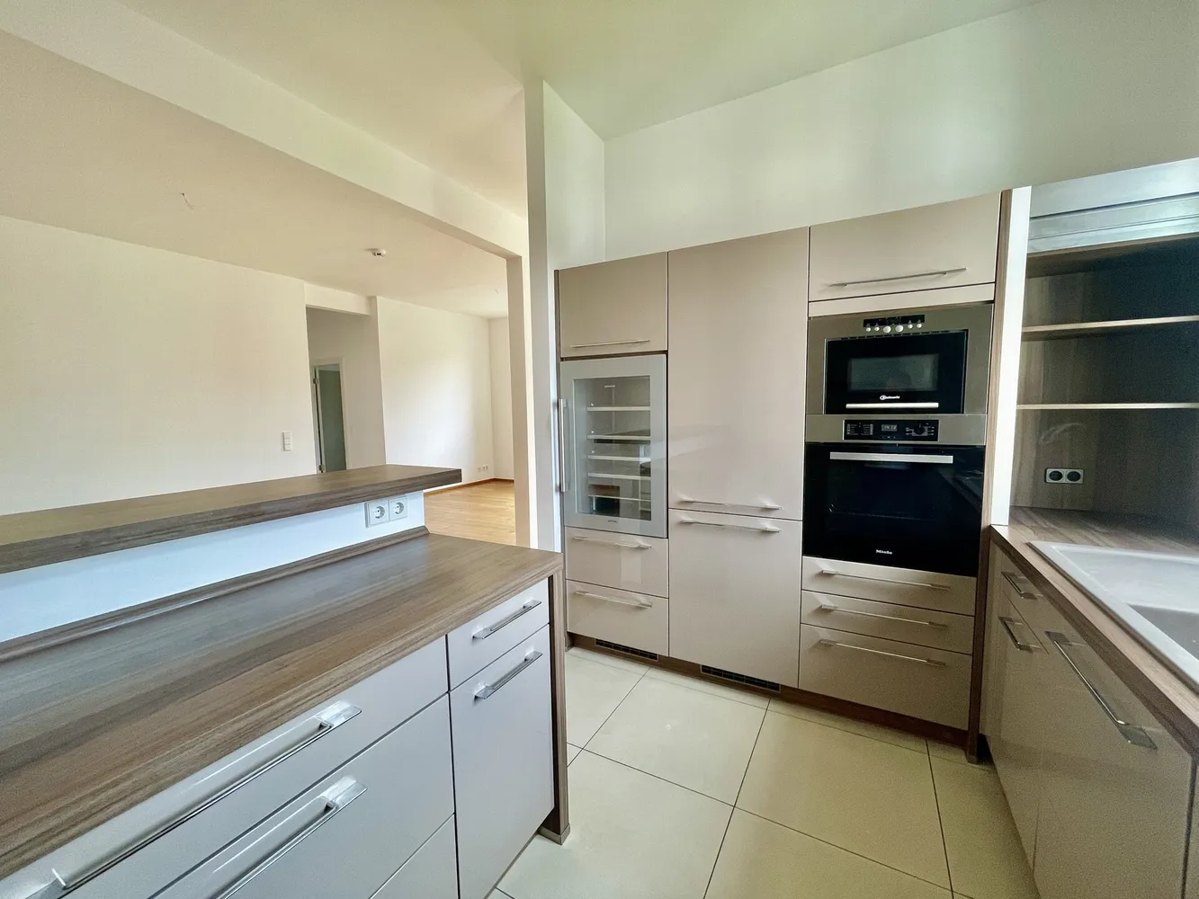 4 Zimmer Wohnung mit 180 m² in Stuttgart – Bild 7