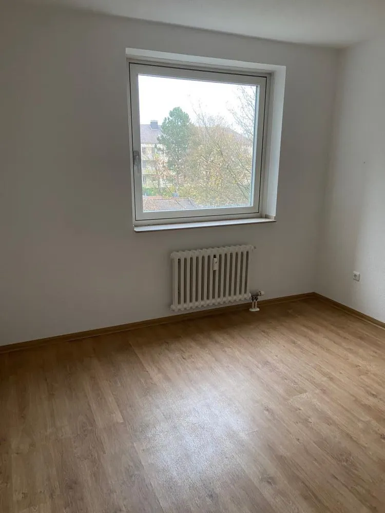 2 Zimmer Wohnung mit 74 m² in Wuppertal – Bild 3