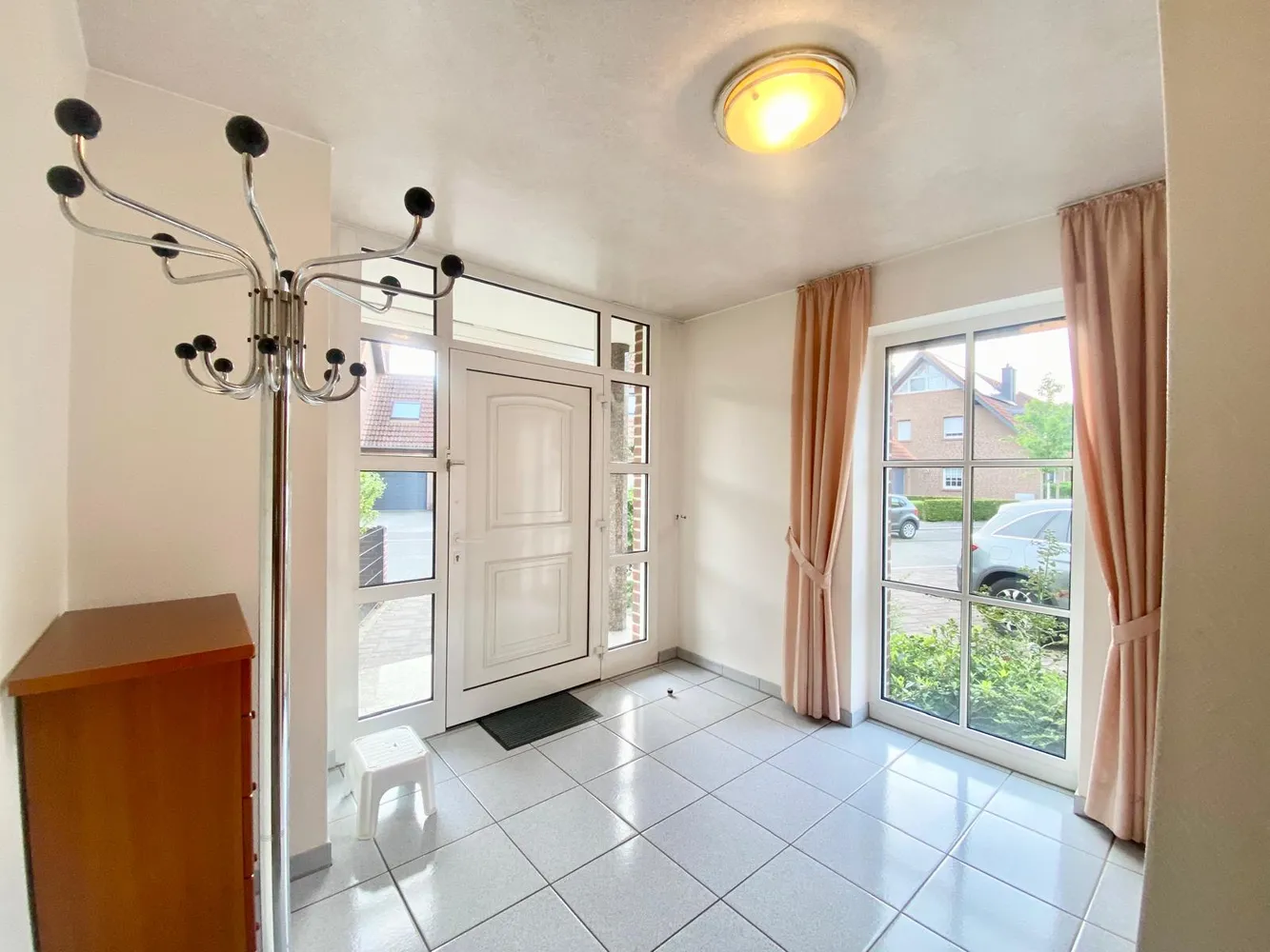 8 Zimmer Haus mit 175 m² in Neuss – Bild 3