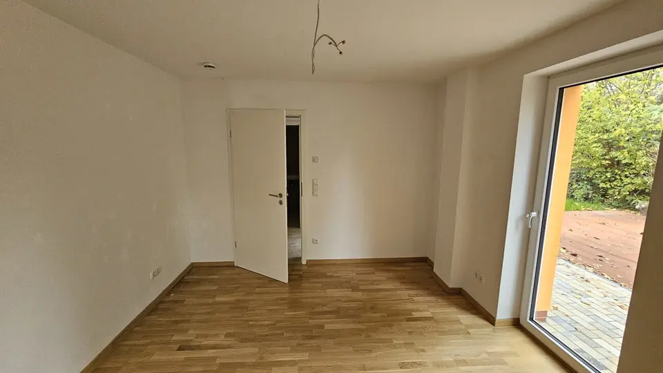 5 Zimmer Haus mit 117 m² in Falkensee – Bild 1