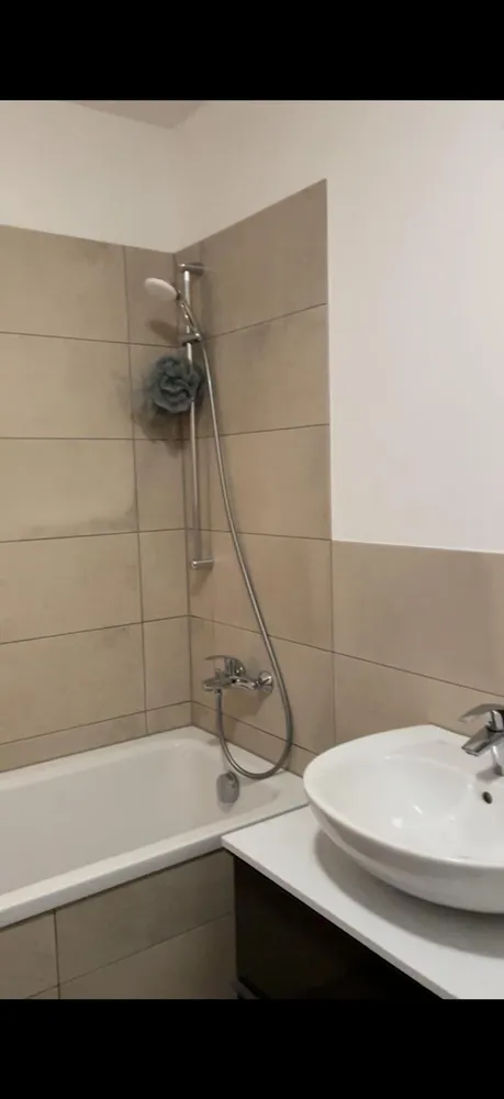2 Zimmer Wohnung mit 56 m² in Berlin – Bild 11