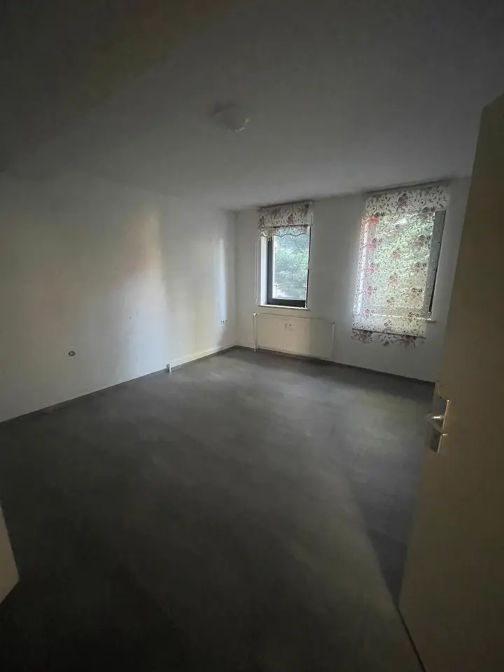 4 Zimmer Wohnung mit 120 m² in Ludwigshafen – Bild 2