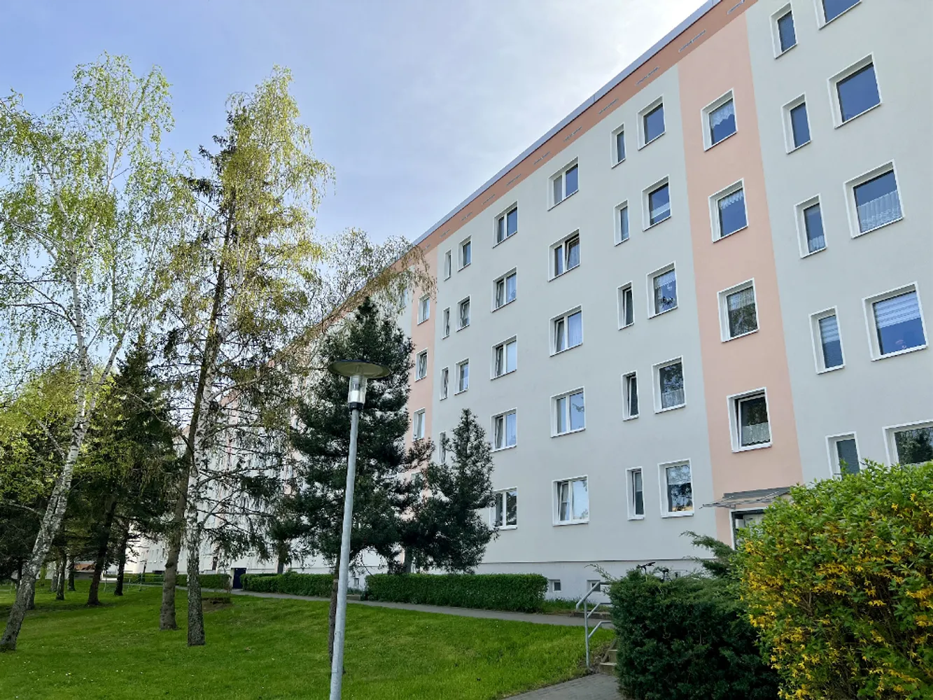 2 Zimmer Wohnung mit 42 m² in Wernigerode – Bild 1