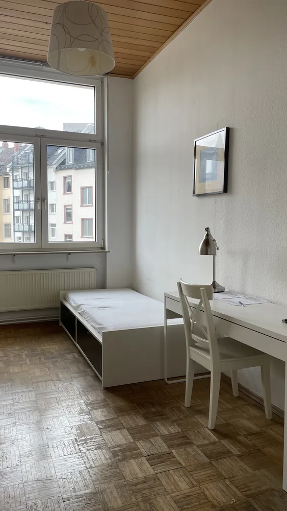 1 Zimmer Wohnung mit 14 m² in Frankfurt am Main – Bild 4