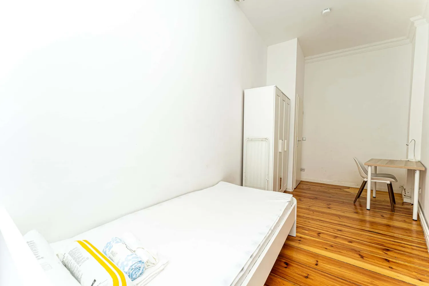 Shared room with 15 m² in Berlin – Photo 3