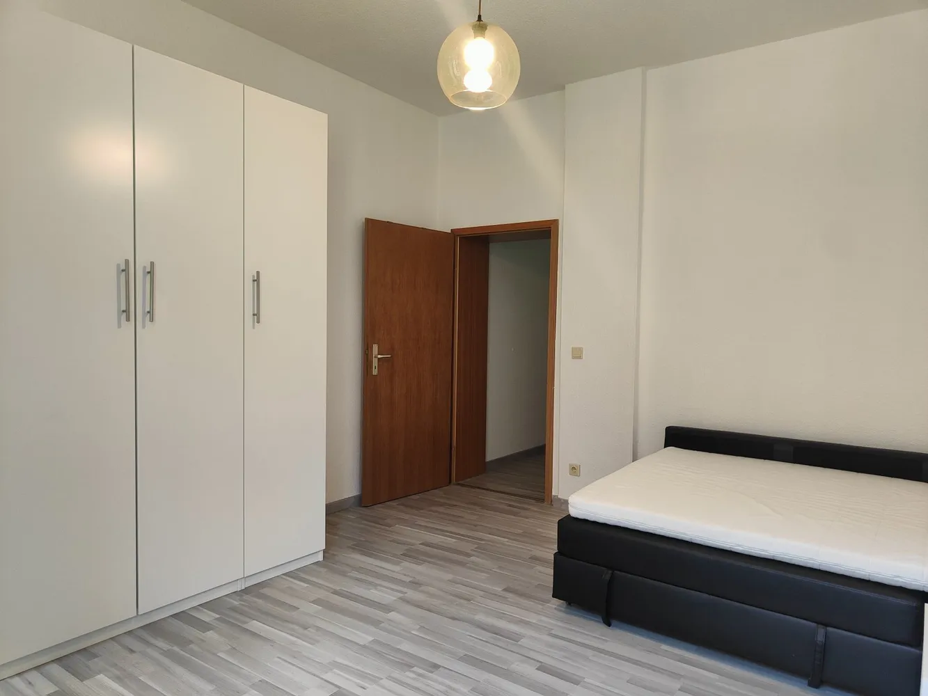 1 room apartment with 36 m² in Zwickau – Photo 8