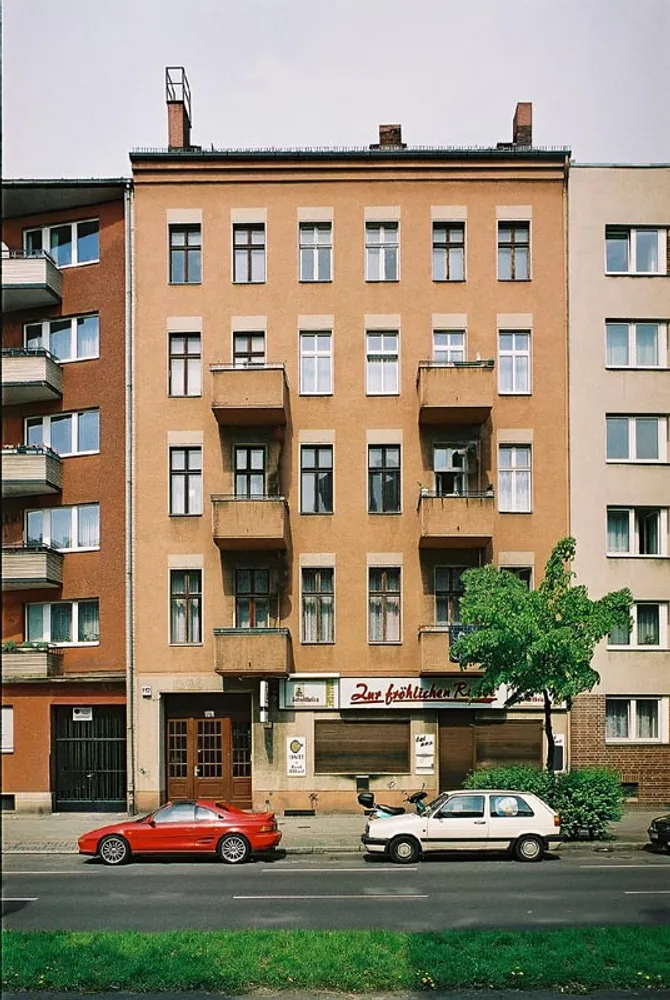 2 Zimmer Wohnung mit 52 m² in Berlin – Bild 2
