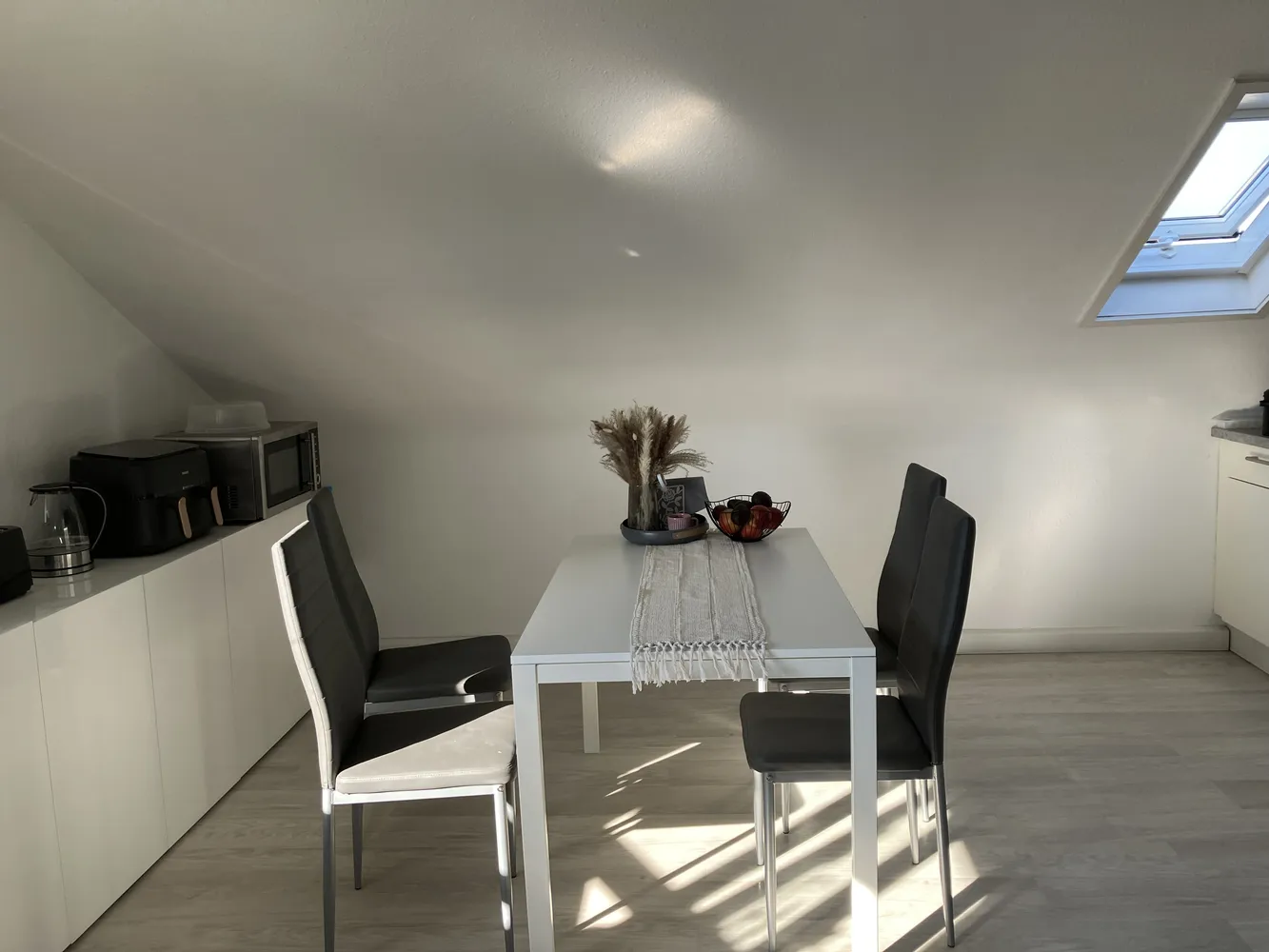 4 Zimmer Wohnung mit 80 m² in Böblingen – Bild 3