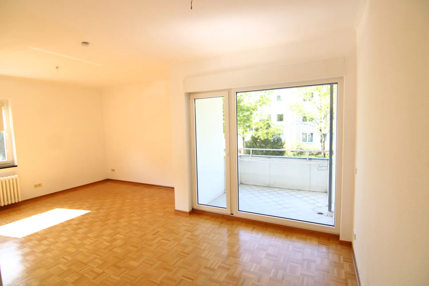 6 Zimmer Wohnung mit 143 m² in Berlin – Bild 2