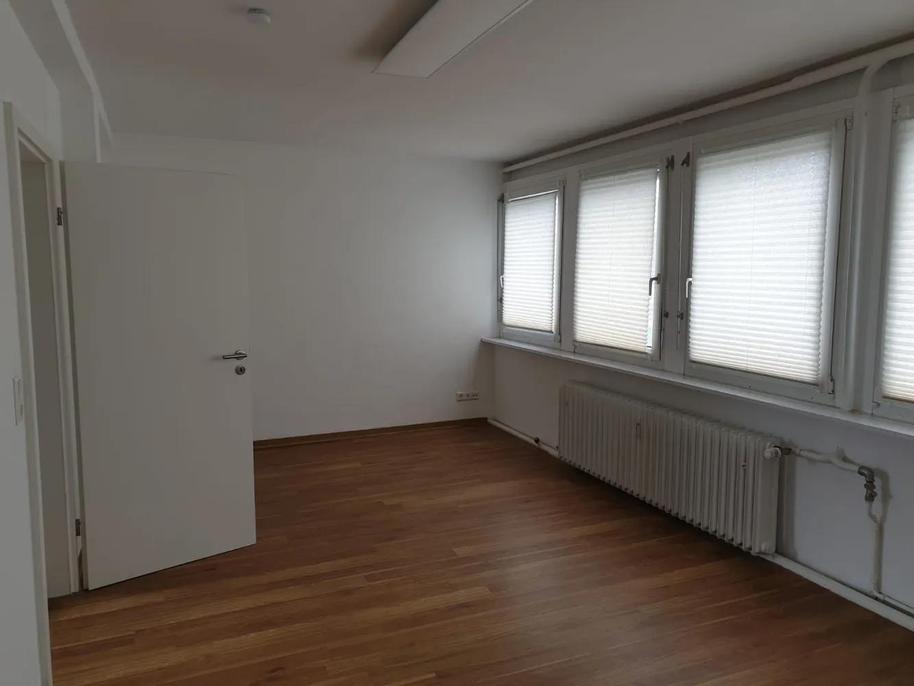 4 Zimmer Wohnung mit 99 m² in Karlsruhe – Bild 9