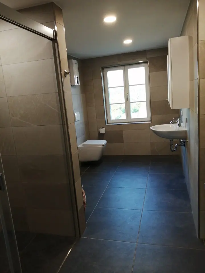 6 Zimmer Wohnung mit 177 m² in Weißenfels – Bild 8