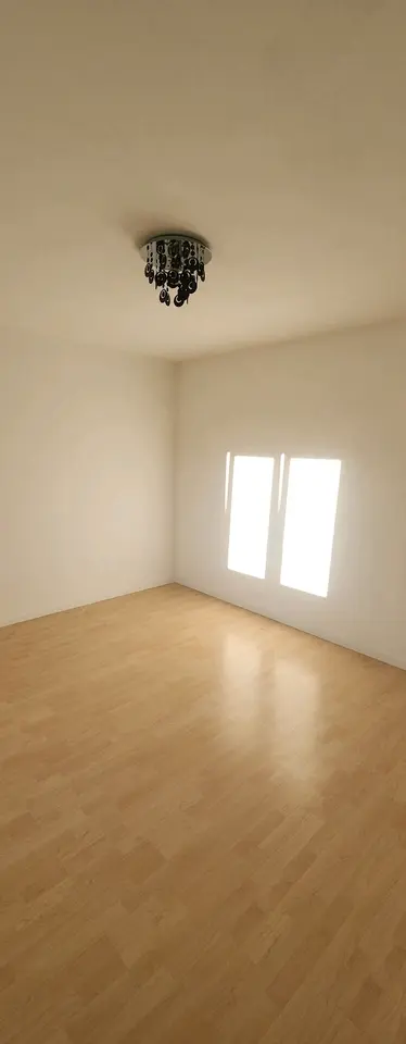 Shared room with 98 m² in Stuttgart – Photo 4