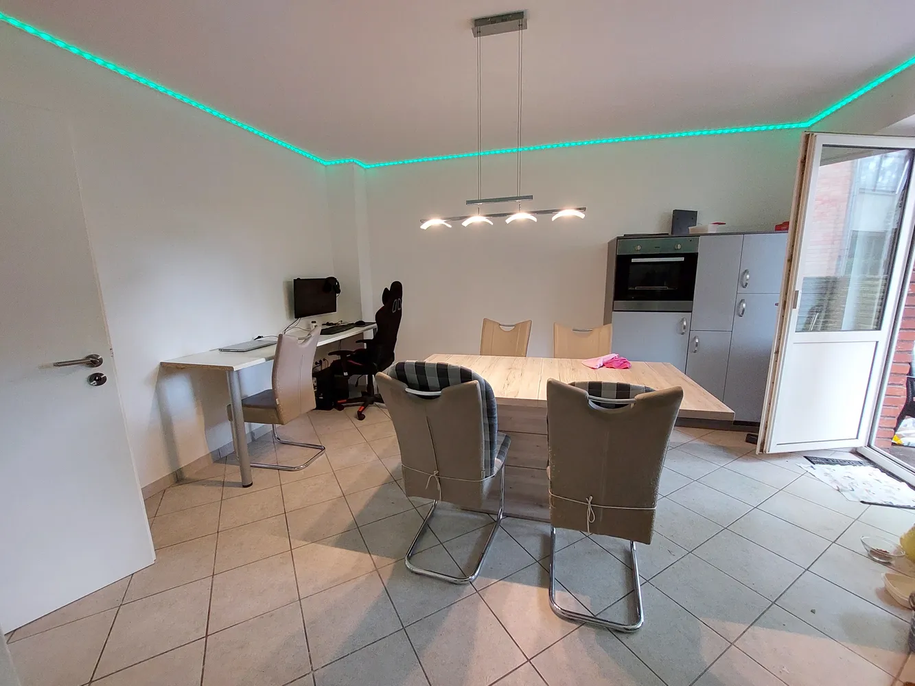 4 Zimmer Wohnung mit 61 m² in Oberhausen – Bild 1