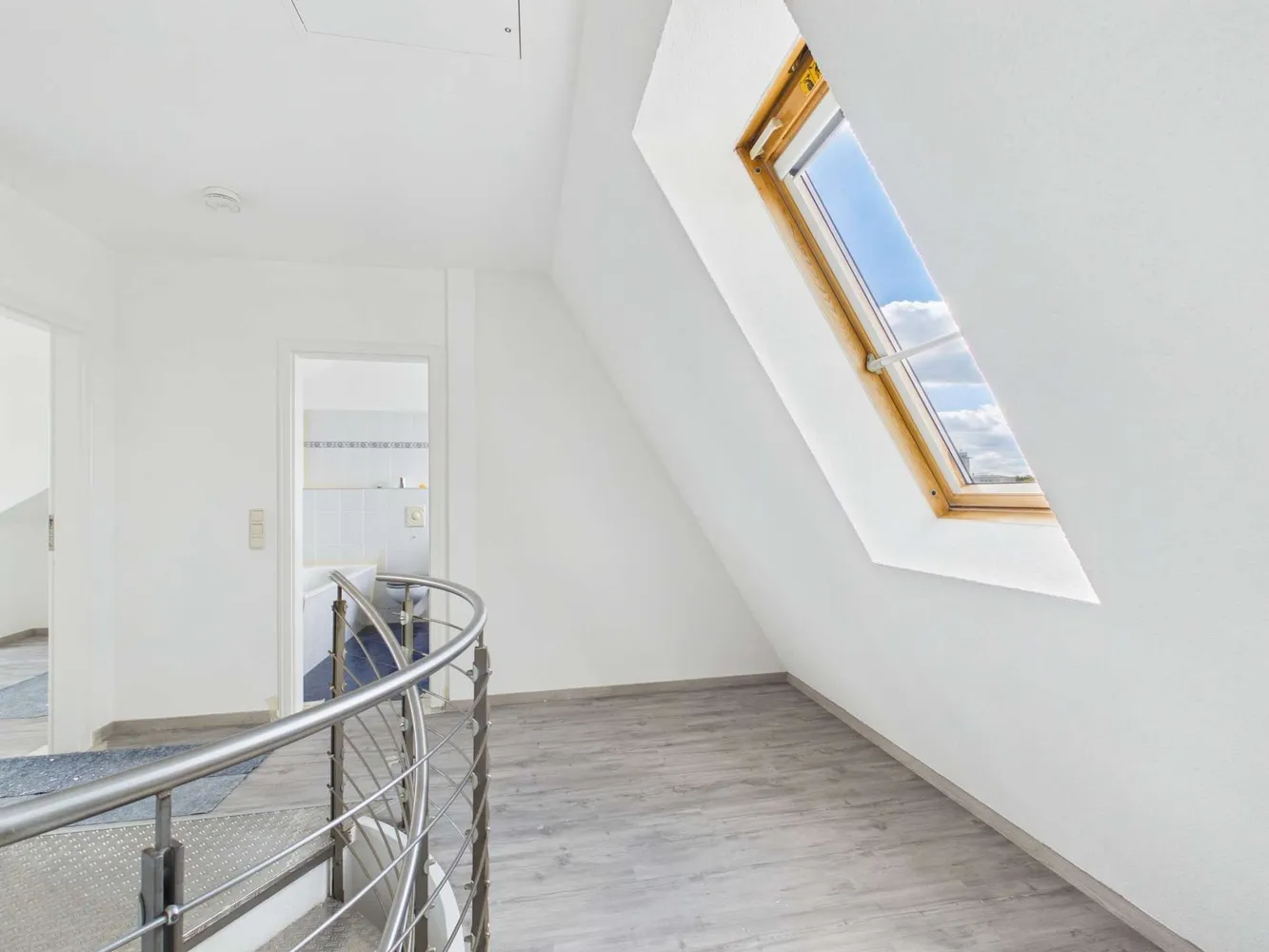 4 Zimmer Wohnung mit 92 m² in Plauen – Bild 5