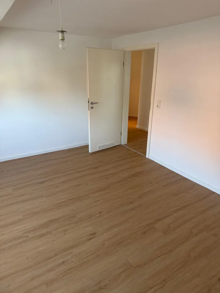 3 Zimmer Wohnung mit 65 m² in Düsseldorf – Bild 4
