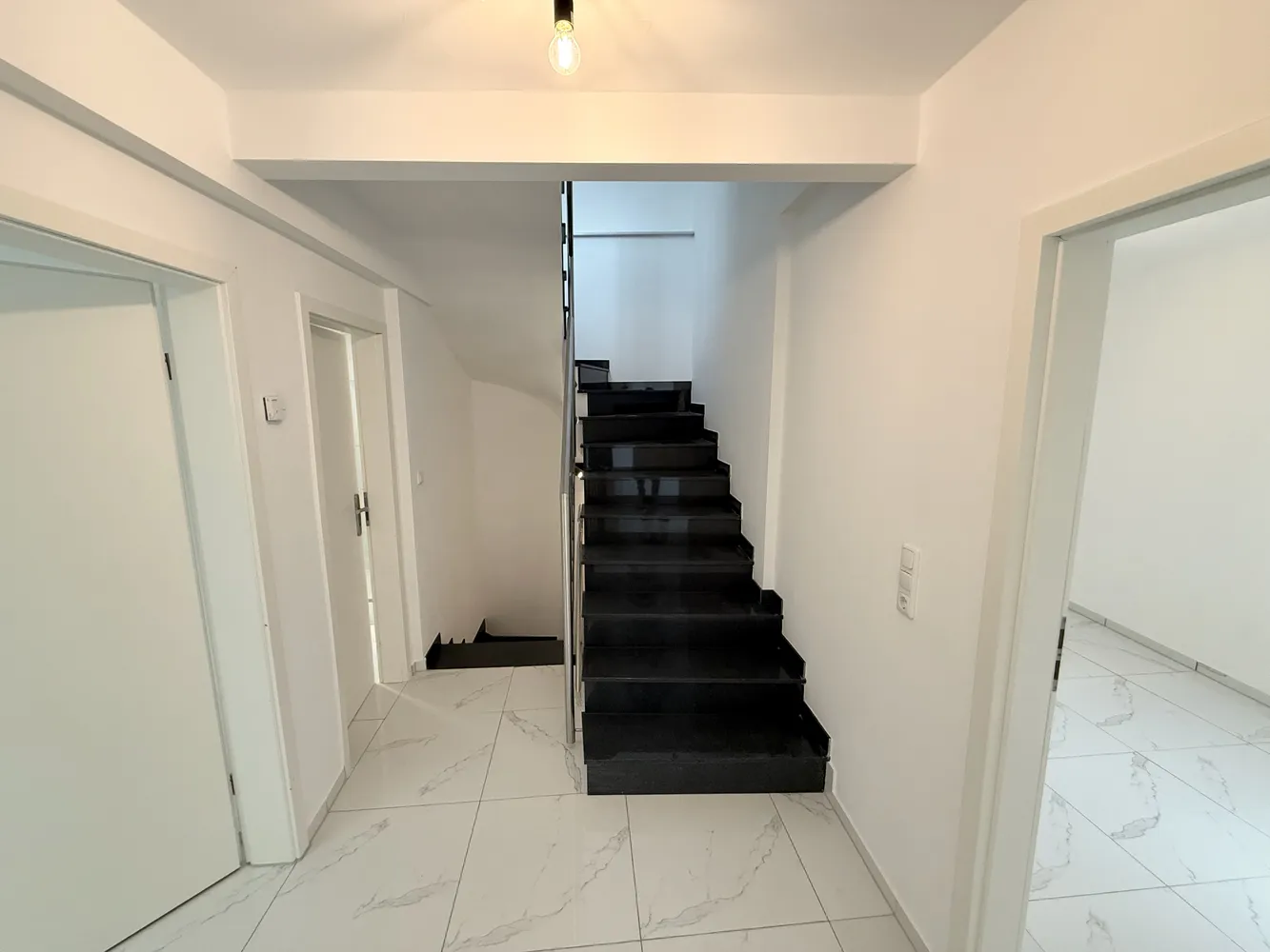 3 Zimmer Wohnung mit 144 m² in Köln – Bild 12