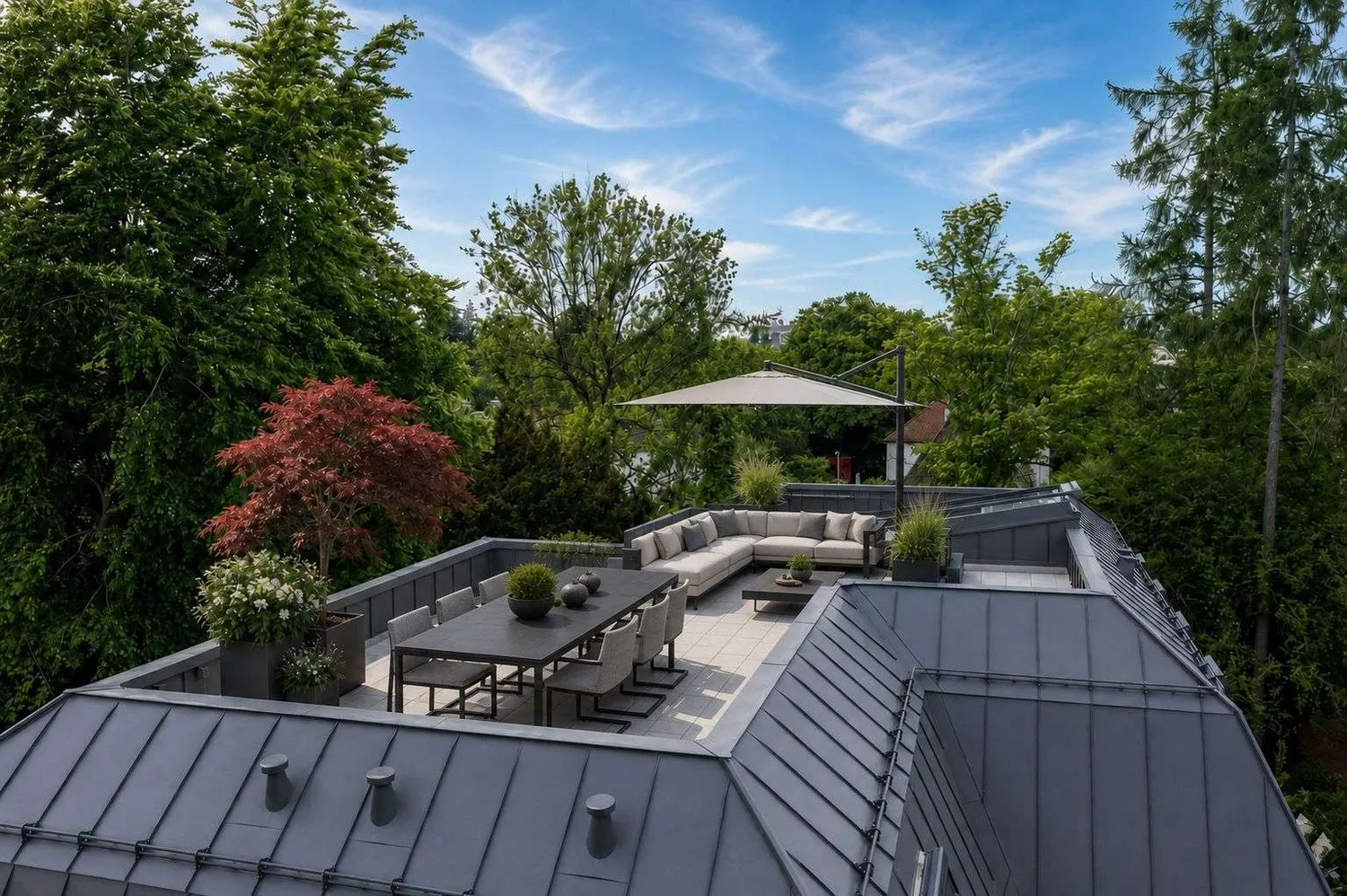 5 Zimmer Wohnung mit 197 m² in München – Bild 1